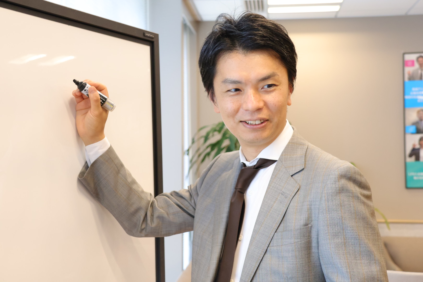 【R.Bさん】顧客に客観的な視点と専門性を提供する真のパートナーを目指して